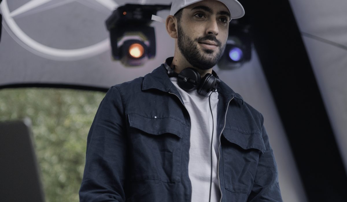 DJ SKR en photo lors de la soirée d'entreprise Mercedes Benz à côté de Reims